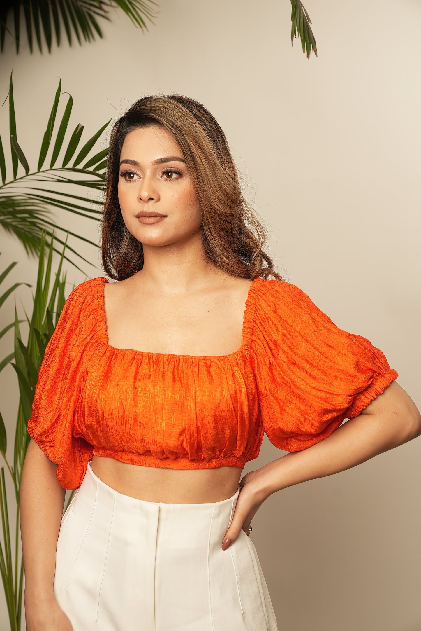 CROP TOP WITH PUFF SLEEVES