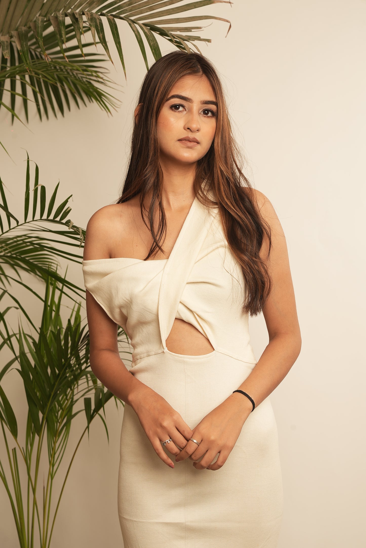 RIBBED OFF SHOULDER DRESS WITH CUT OUT DETAIL