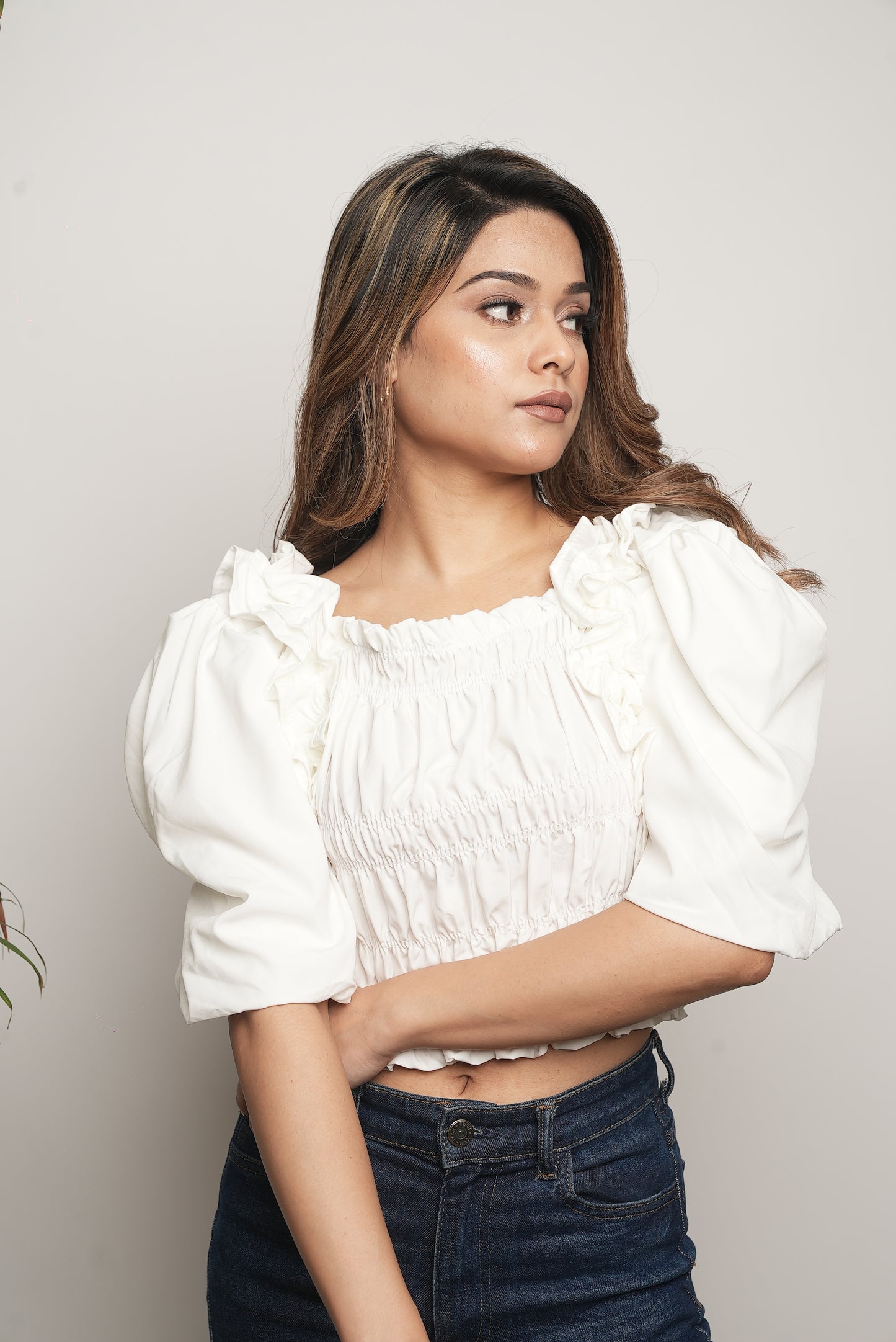 WHITE PUFF SLEEVES TOP