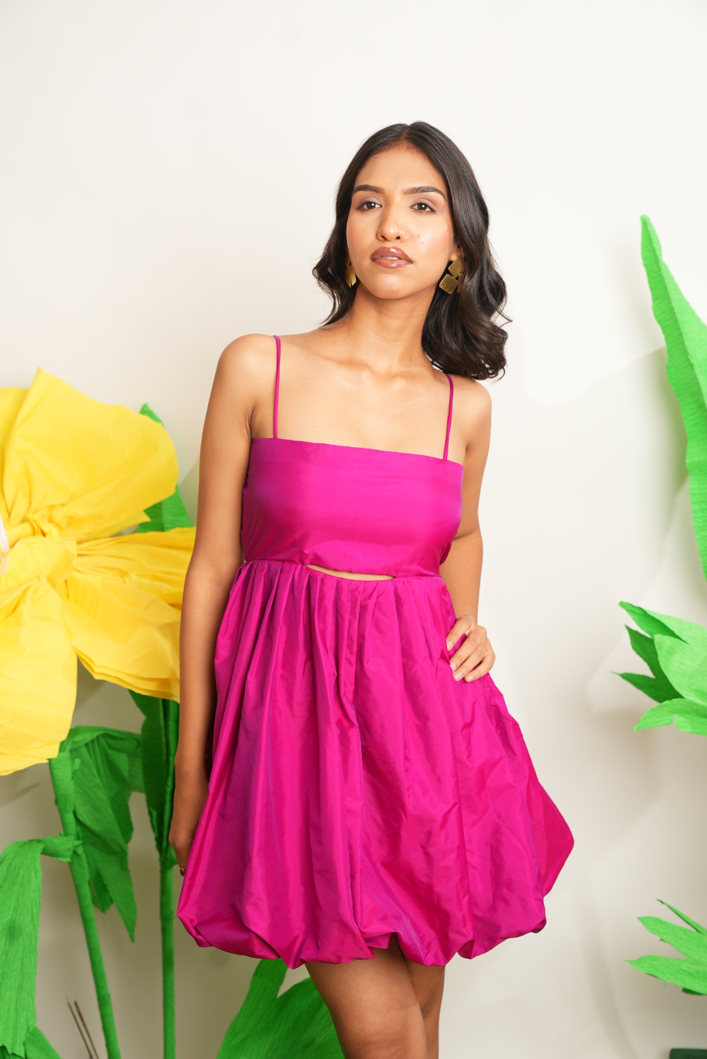 BARBIE PINK SHORT VOLUMINIOUS DRESS