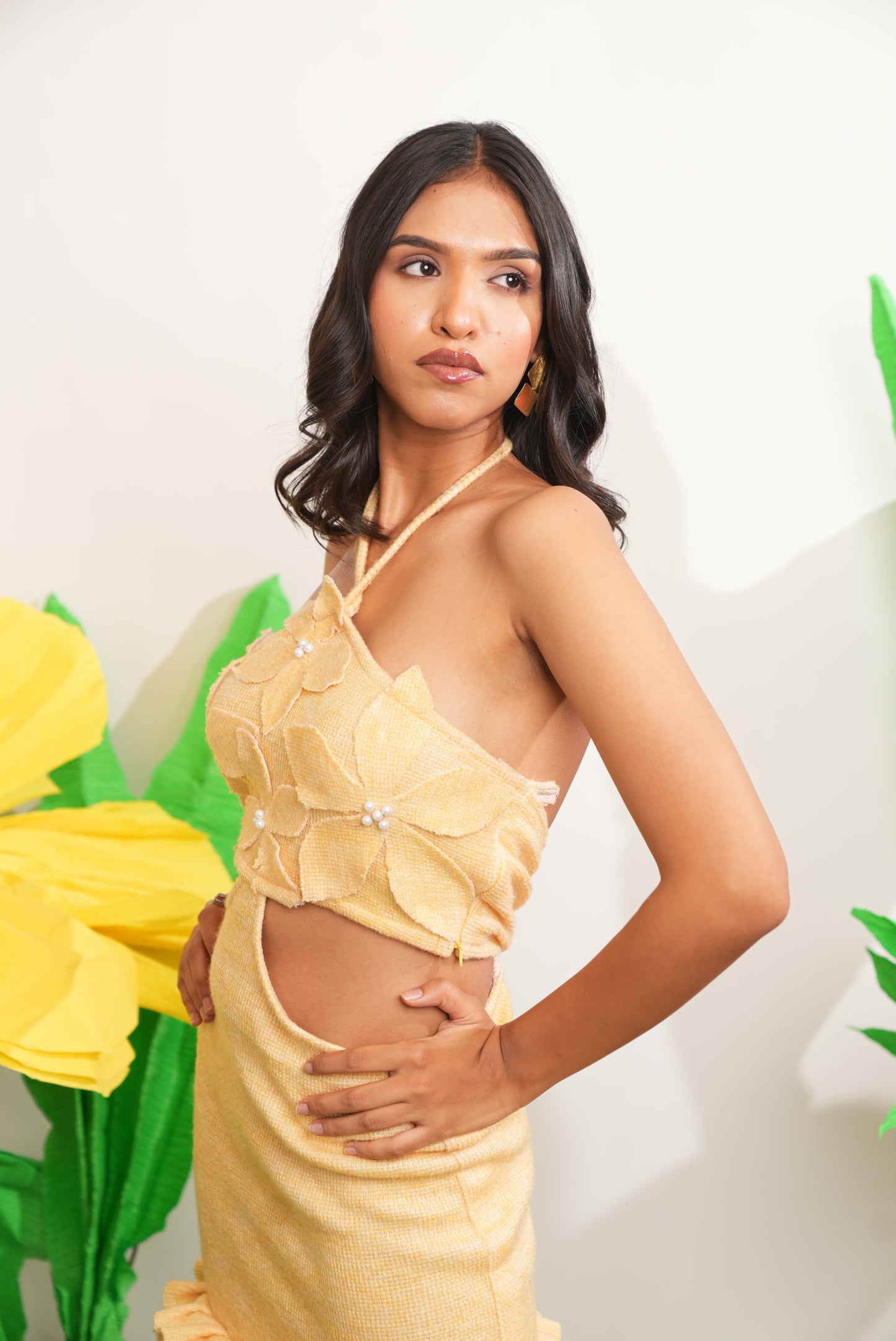 YELLOW CUT-OUT SHORT DRESS WITH HANDMADE FLOWERS
